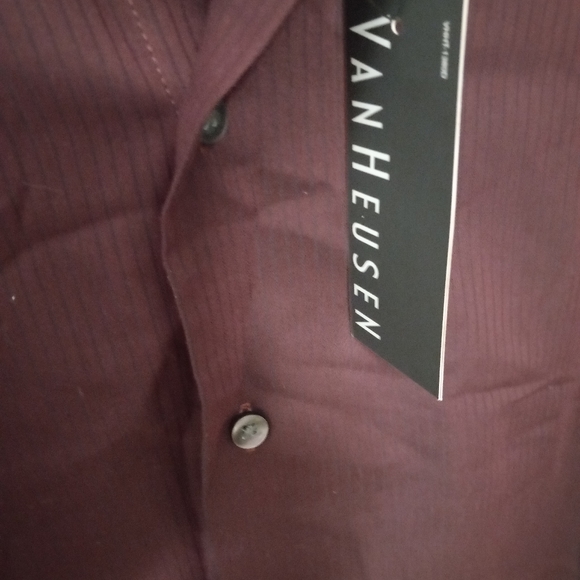 Van Heusen Shirt - Picture 8 of 9